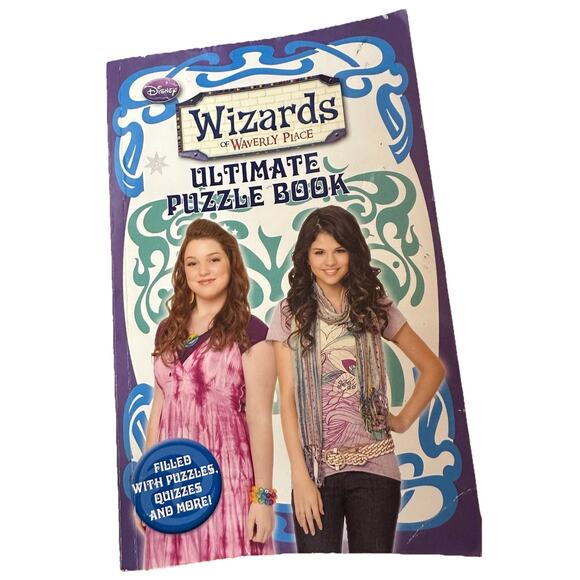 Wizards of Waverly Place Ultimate Puzzle Book - paperback Disney Selena Gomez - Picture 1 of 9